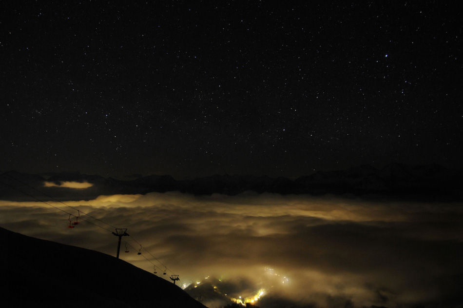 Ночной пейзаж Кавказских гор.