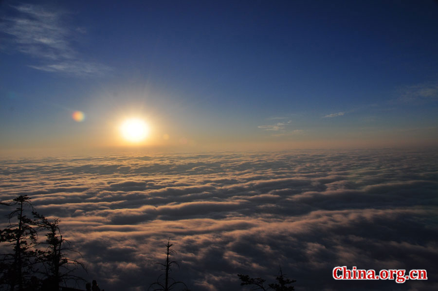 Восход солнца в горах Эмей провинции Сычуань (5)