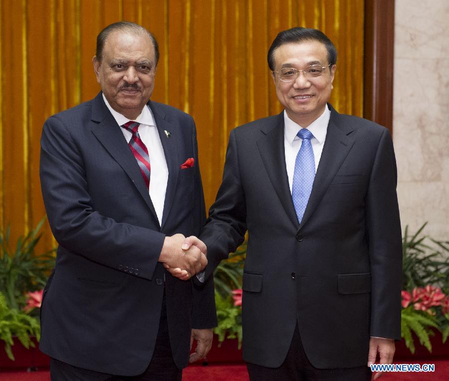Премьер Госсовета КНР Ли Кэцян встретился с президентом Пакистана М. Хуссейном