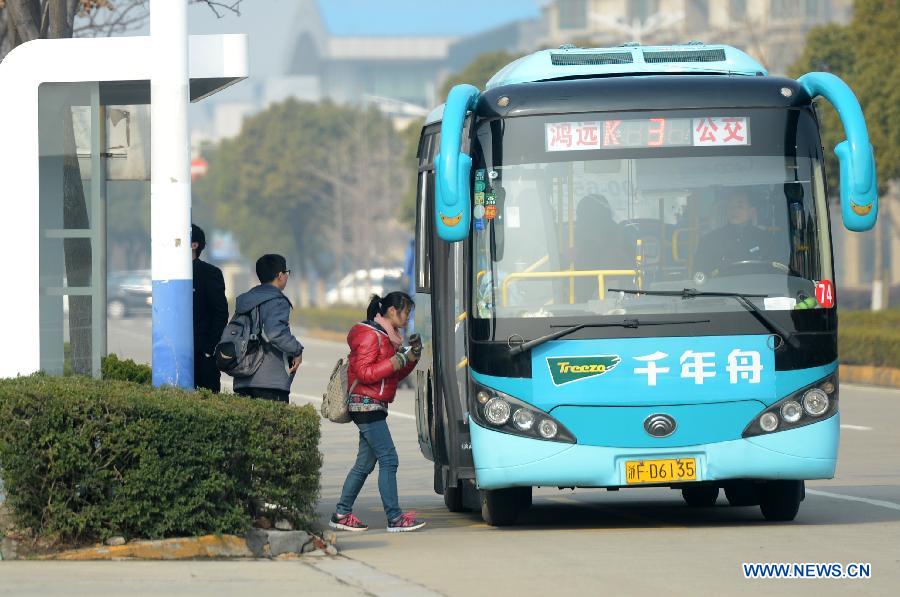 В провинции Чжэцзян 511 учащихся заражены норовирусом из-за потребления нечистой бутилированной воды (3)