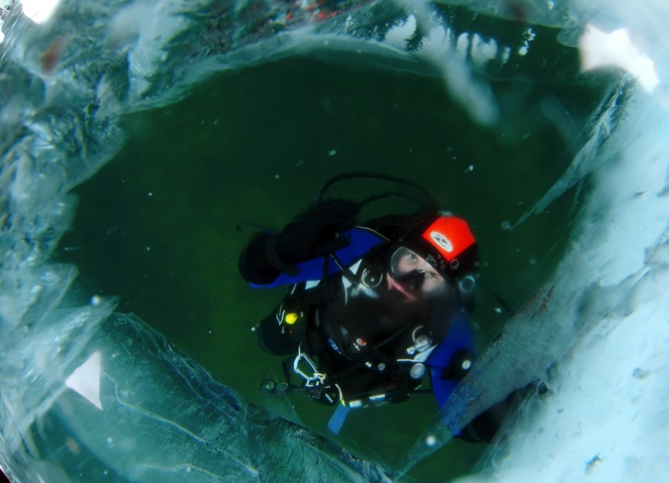 Подводная съемка: Озеро Байкал (6)