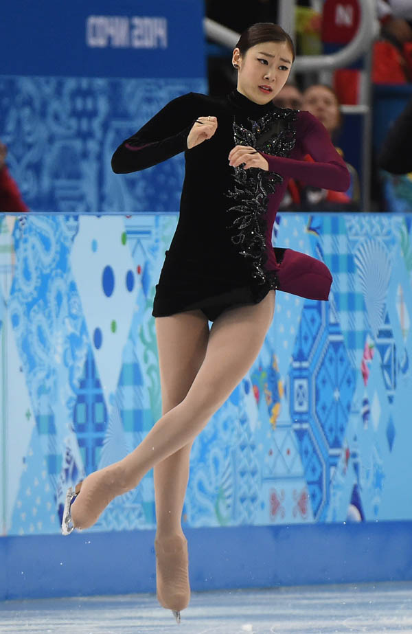 Российская фигуристка Аделина Сотникова - чемпион Олимпийских игр-2014 в Сочи (10)