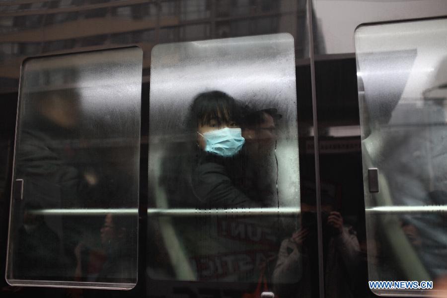В столице Китая снова объявлен "оранжевый" уровень опасности в связи с серьезным загрязнением воздуха