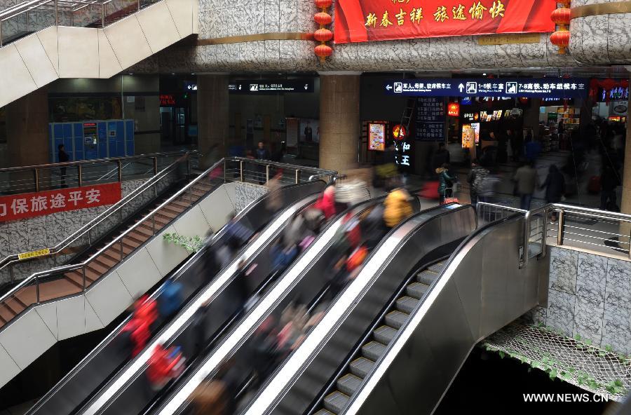 В Китае завершился 40-дневный особый режим работы транспорта в связи с праздником Весны (9)