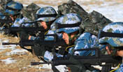 Женский пехотный отряд ВМФ тренировался в холодной части Китая