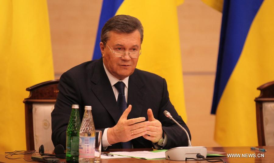 В. Янукович заявил о готовности продолжить борьбу за Украину (3)