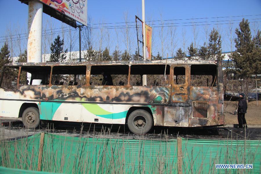 Десять человек погибли, 17 ранены в результате пожара в автобусе в Северо-Восточном Китае