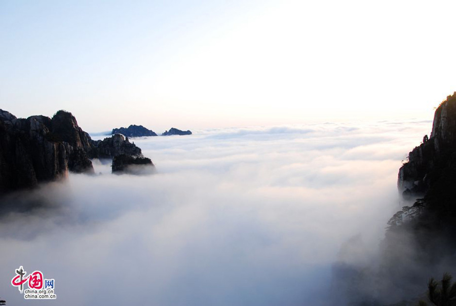 Сказочное облачное море в горах Хуаншань (7)