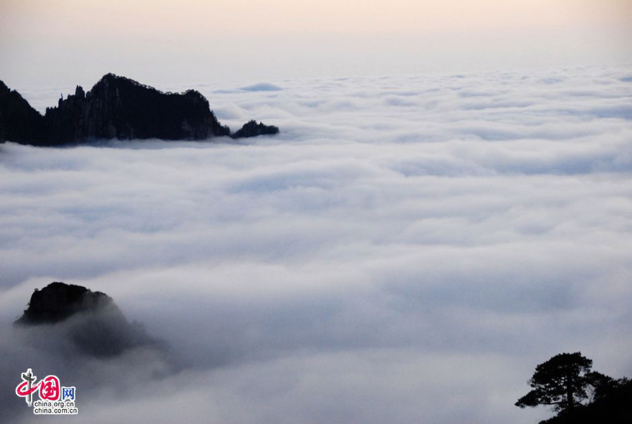 Сказочное облачное море в горах Хуаншань (3)
