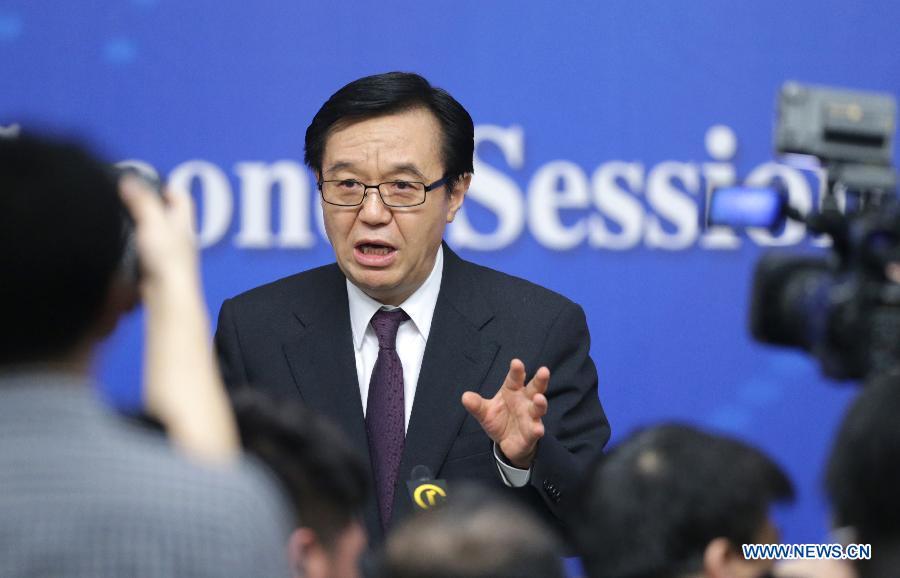 Министр коммерции КНР уверен в осуществлении 7,5-процентного роста внешней торговли страны в этом году