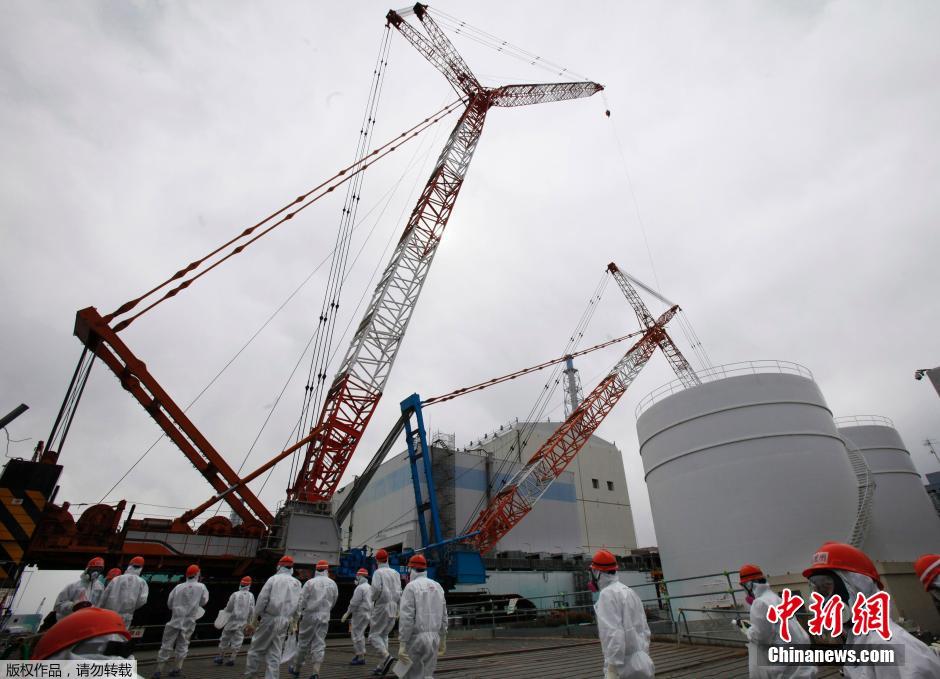 АЭС «Фукусима-1» в Японии открыта для представителей СМИ в день 3-й годовщины ядерной утечки (13)