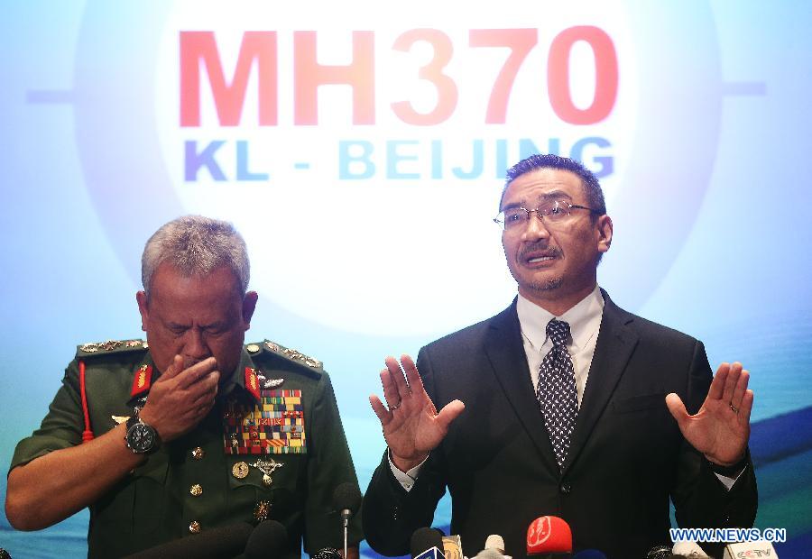 Малайзийские военные засекли сигнал, который, возможно, исходил от пропавшего самолета (2)