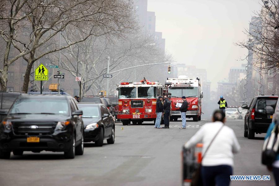 В результате взрыва в Нью-Йорке по меньшей мере 2 человека погибли, 18 -- пострадали (5)