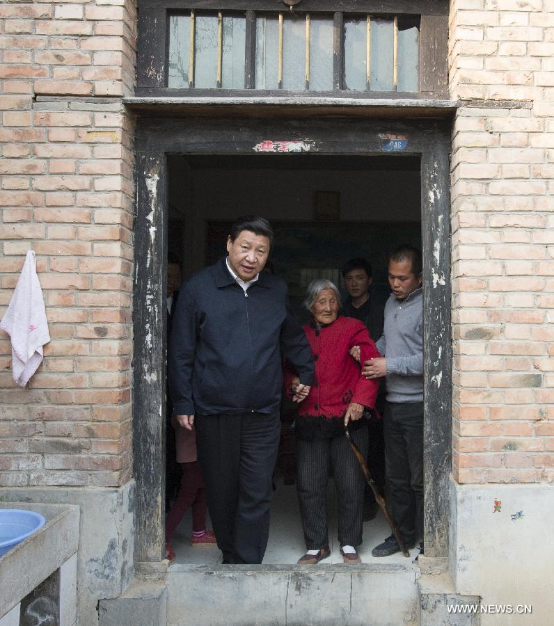 Си Цзиньпин призывает чиновников на селе усилить борьбу с коррупцией (9)