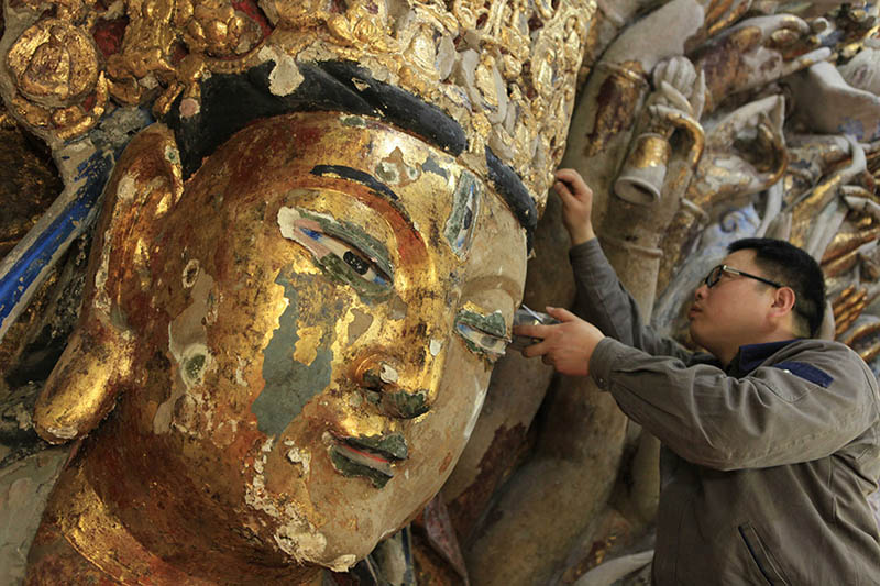 В Чунцине началась реставрация главной статуи Тысячерукой Гуаньинь (3)