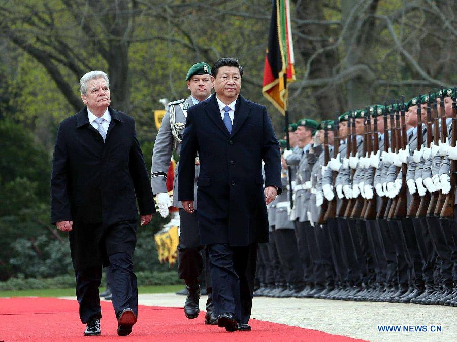Си Цзиньпин встретился с президентом Германии Йоахимом Гауком (5)