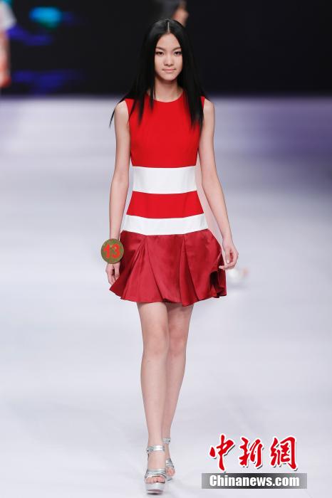 Гэн Сюань стала победительницей китайского конкурса супер-моделей (9)
