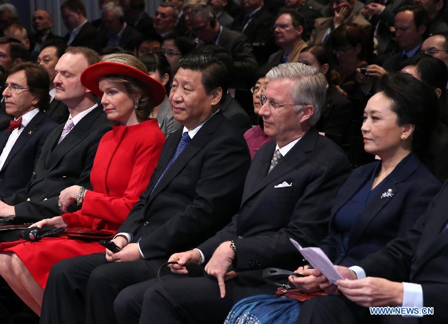Си Цзиньпин призвал к созданию между Китаем и ЕС "мостов" мира, роста, реформ и прогресса цивилизаций (3)