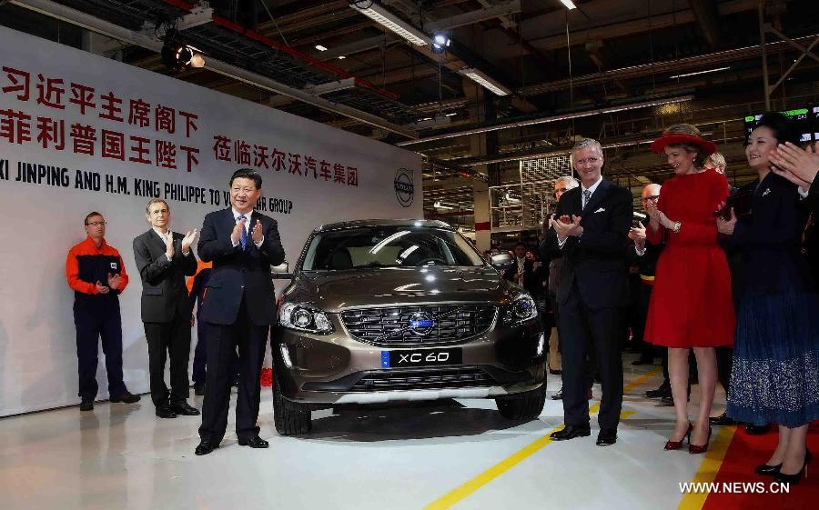 Си Цзиньпин посетил автомобильный завод компании "Вольво" в бельгийском городе Гент