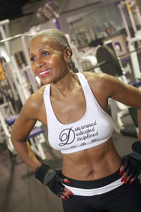 75-летняя Эрнестин Шеперд поражает своей прекрасной физической формой (6)