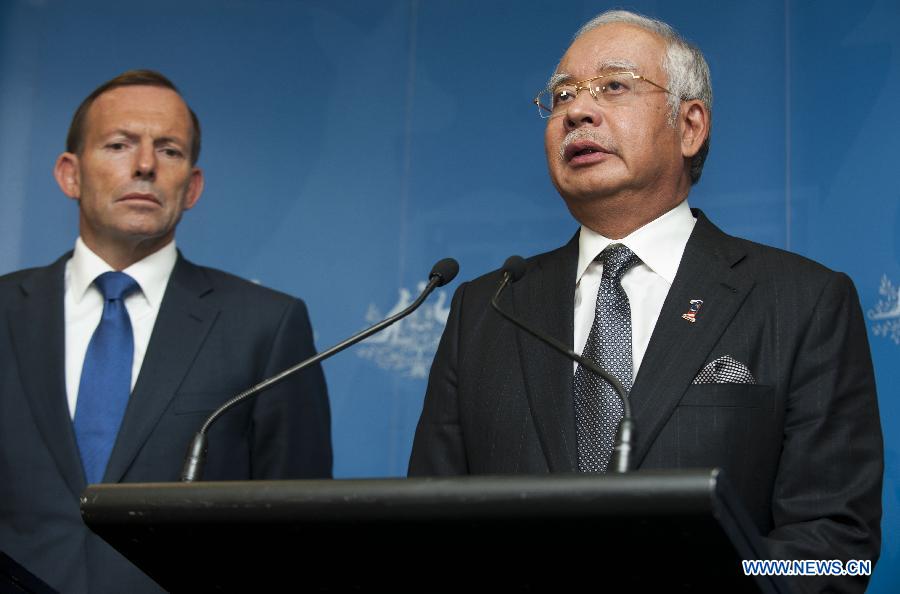 Поиски малайзийского самолета оказались самыми сложными в истории человечества -- премьер-министр Австралии