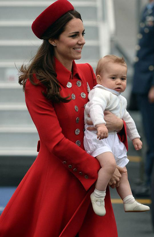 Британский принц Уильям с супругой и сыном приехали в Новую Зеландию (6)