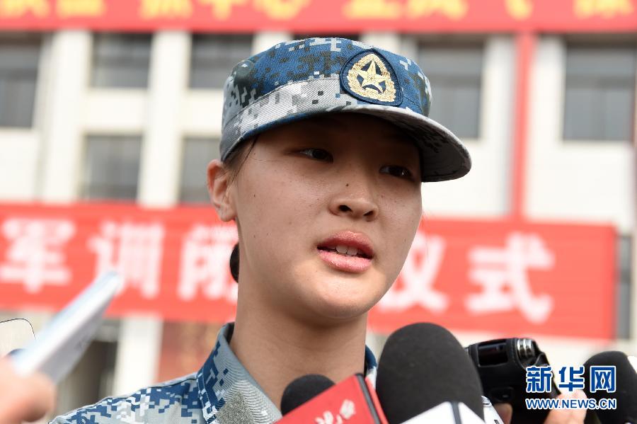 Женская сборная Китая по волейболу приняла участие в военном параде (4)