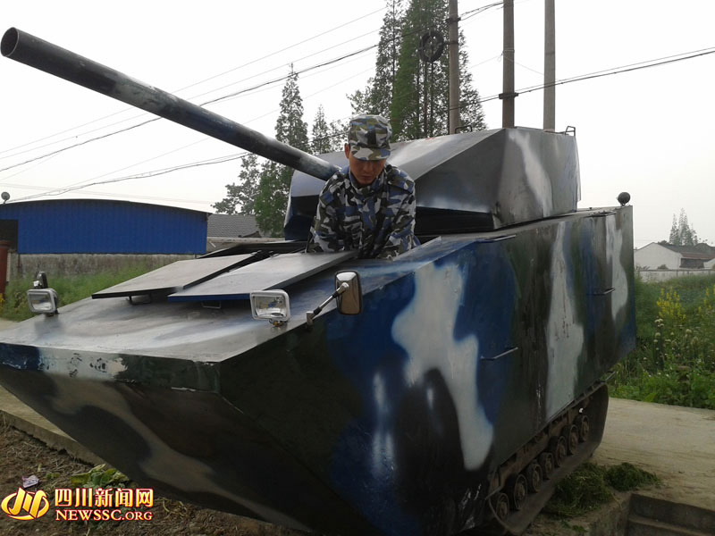 Отец сделал для сына «игрушечный танк» стоимостью 40 тысяч юаней (4)