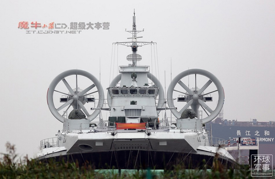 Первый китайский «Зубр» принят на вооружение (2)