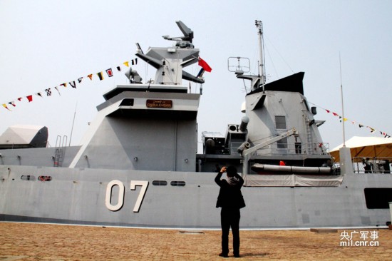 Китайские и зарубежные военные корабли, задействованные в совместных учениях ВМС «Морское сотрудничество - 2014», открыты для публики (11)