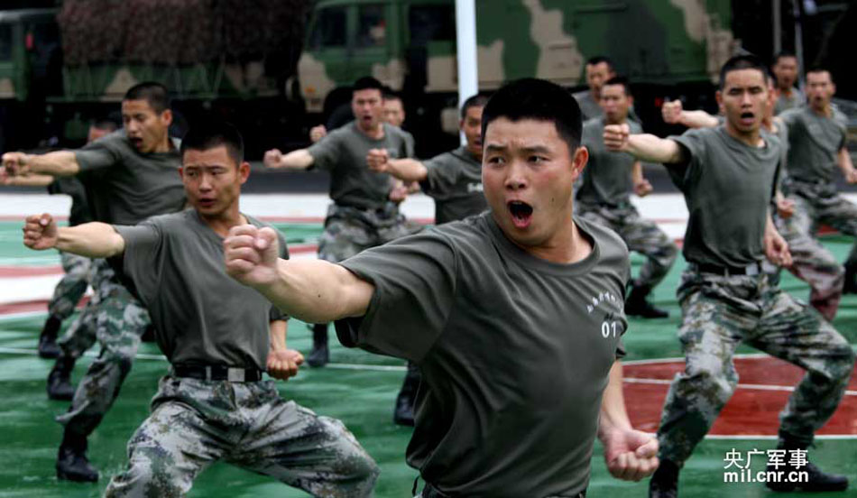 Фотографии с обучения войск НОАК, охраняющих китайские острова