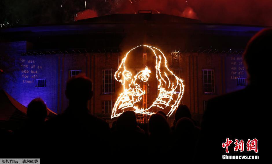 В Великобритании устроили фейерверк в честь 450-летия со дня рождения Шекспира (5)