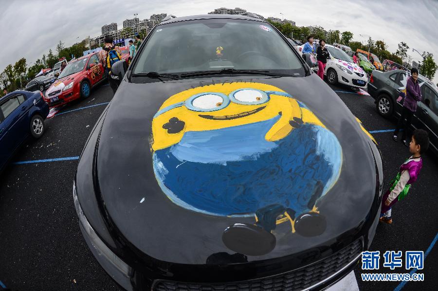 В Ханчжоу прошел конкурс аниме-росписи частных автомобилей (5)