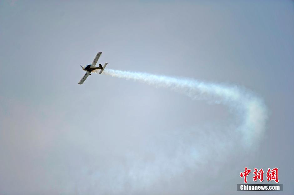 Первый карнавал легких летательных аппаратов стартовал в городе Тяньцзине (4)