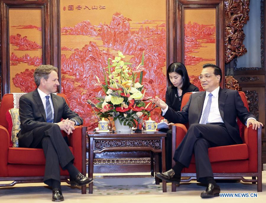 Премьер Госсовета КНР встретился с бывшим министром финансов США (2)
