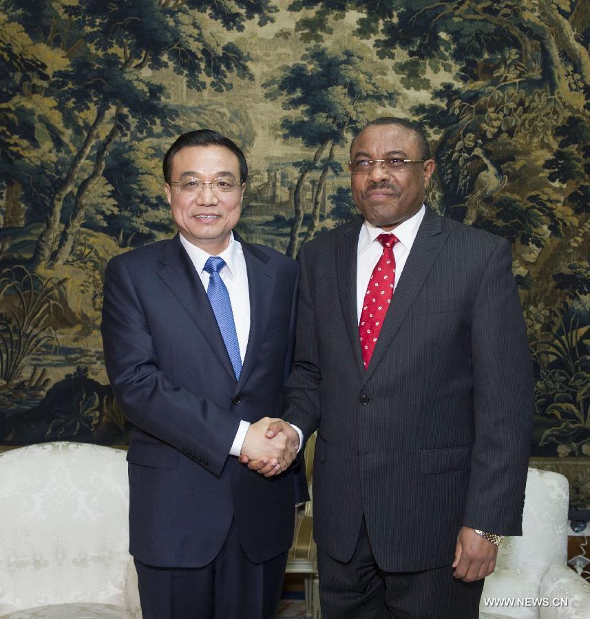 Ли Кэцян провел переговоры с премьер-министром Эфиопии Хайлемариамом Десаленем (7)