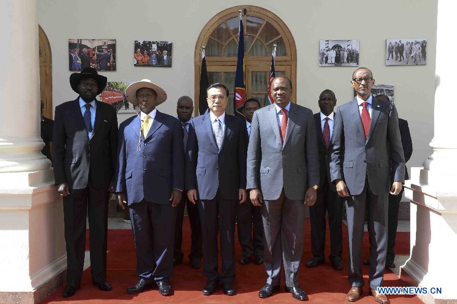 Ли Кэцян принял участие в церемонии подписания соглашения о финансировании проекта кенийской железной дороги Момбаса -- Найроби