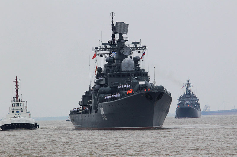 В Шанхай для участия в совместных китайско-российских учениях прибыли российские военные корабли (3)