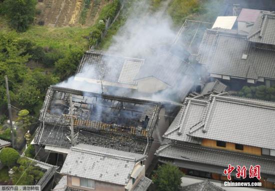 Число жертв землетрясения в Японии увеличилось до четырех человек, более 370 пострадали