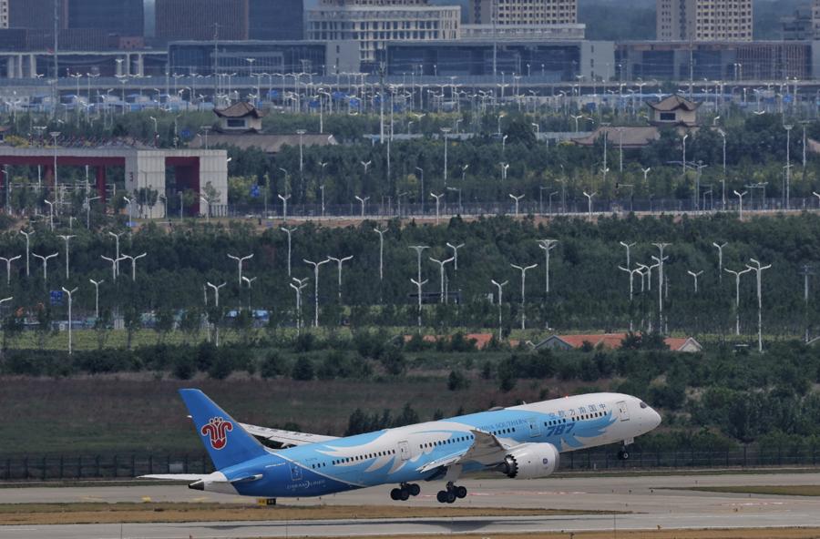 Авиакомпания China Southern Airlines открыла первый прямой пассажирский авиарейс Пекин-Душанбе
