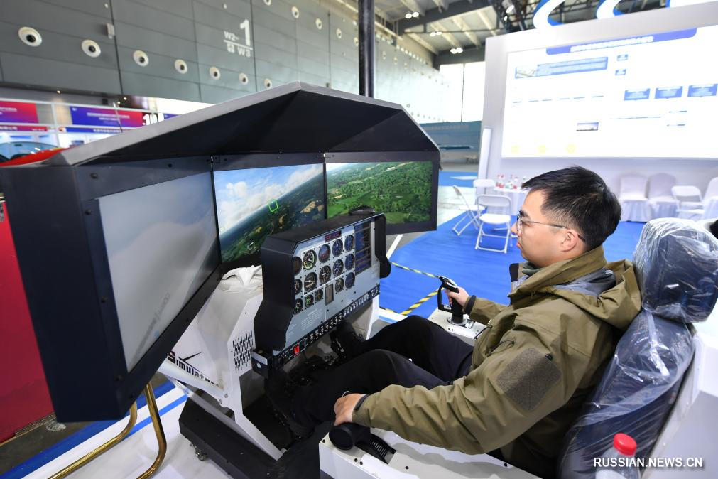 В Центральном Китае открылась выставка, посвященная авиации общего назначения и низковысотной экономической промышленности