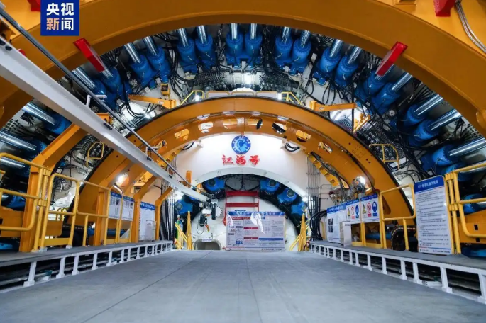 Длина проходки китайского ТПК «Цзянхай» в тоннеле под рекой Янцзы превысила 3000 метров