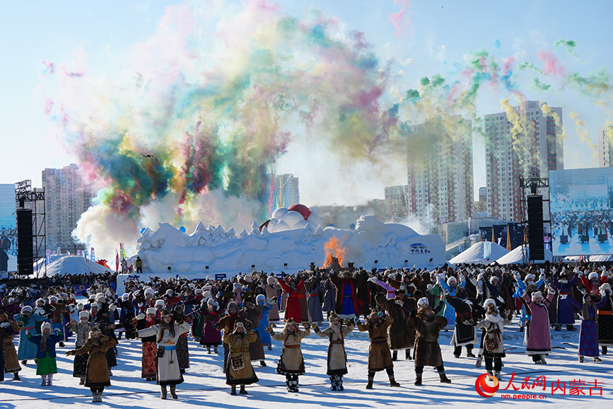 Во Внутренней Монголии отмечают традиционный Фестиваль «Зимний Наадам»