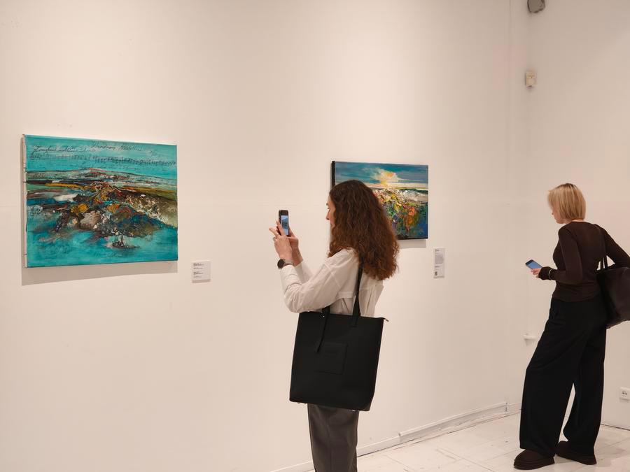 В Москве открылась выставка китайского художника Му Кэ