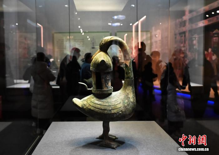 Выставка древних китайских осветительных приборов открылась в провинции Хэбэй