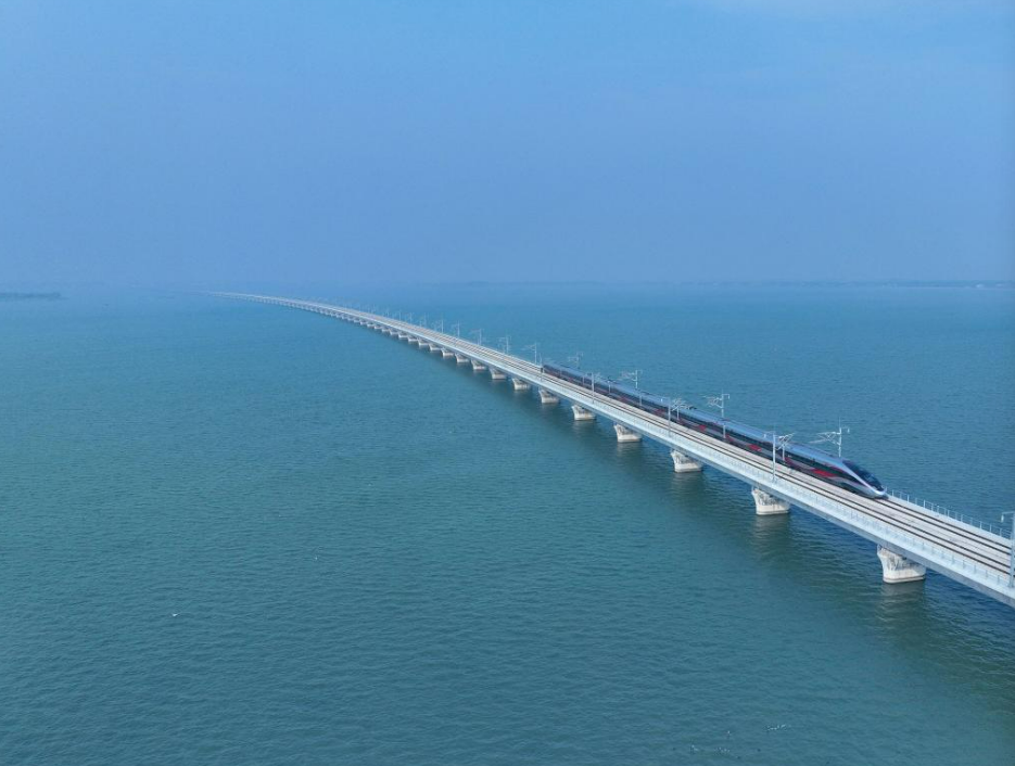 50 тысяч километров высокоскоростных железных дорог раскрывают перспективы китайской модернизации