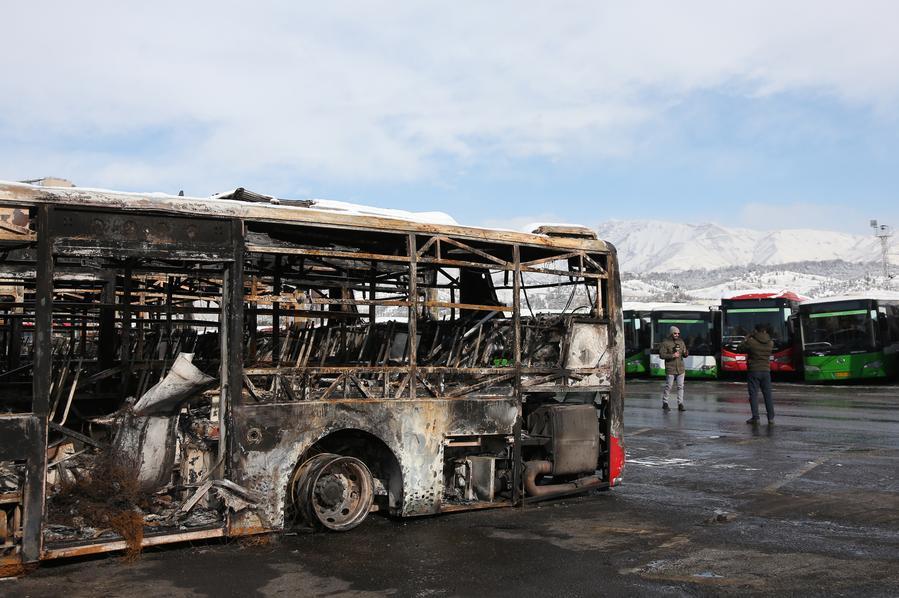 Целью недавних беспорядков было втягивание США в новую войну против Ирана -- глава МИД Ирана