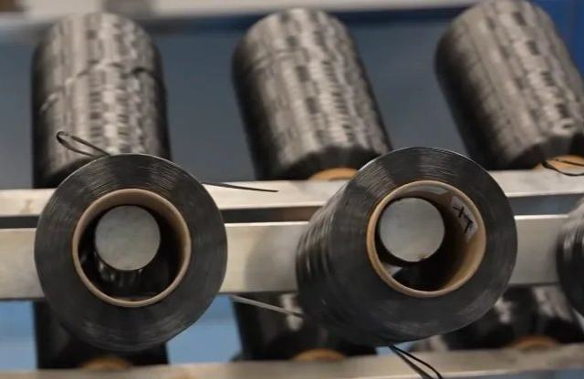 Китай создал самое прочное в мире углеродное волокно, которое в 10 раз прочнее обычной стали