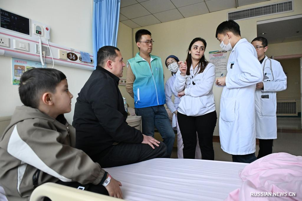 Дети с врожденными пороками сердца из Таджикистана проходят лечение в г. Циндао