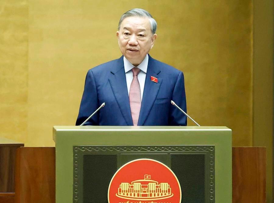 Глава вьетнамской правящей партии избран президентом государства